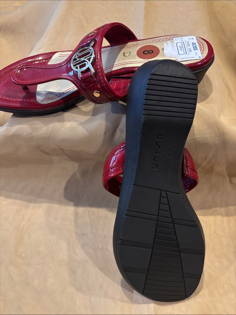 Unisa Red Patent Thong Sandals with Logo Accent - Picture 2 of 2
